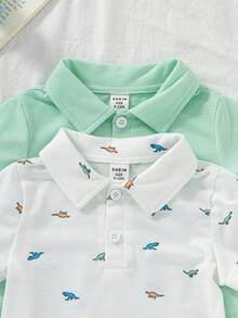 SHEIN Vintaside Kids 男婴夏季POLO衫两件套，采用针织面料，宽松版型，厚度适中，藏蓝色调沉稳大气，条纹印花时尚亮眼，展现休闲活力。POLO领设计增添一丝优雅，适合玩耍，搭配牛仔短裤和运动鞋，宛如一位帅气的小绅士。也适合居家休闲、婚礼、度假、学校学习、演出活动、参加派对等场合。 - 彩色 - 查看 6