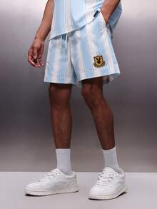 PLAYBOY X SUMWON 男士条纹夏季足球短裤，饰有品牌标志，弹性腰带，休闲百慕大风格运动服 - 藍色 - 查看 4