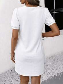 SHEIN Vestido corto casual de verano con mangas abullonadas de unicolor - Blanco - Ver 2