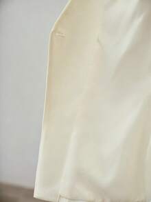 MOTF PREMIUM V领收腰极简日常通勤女式西装外套 - 白色 - 查看 8