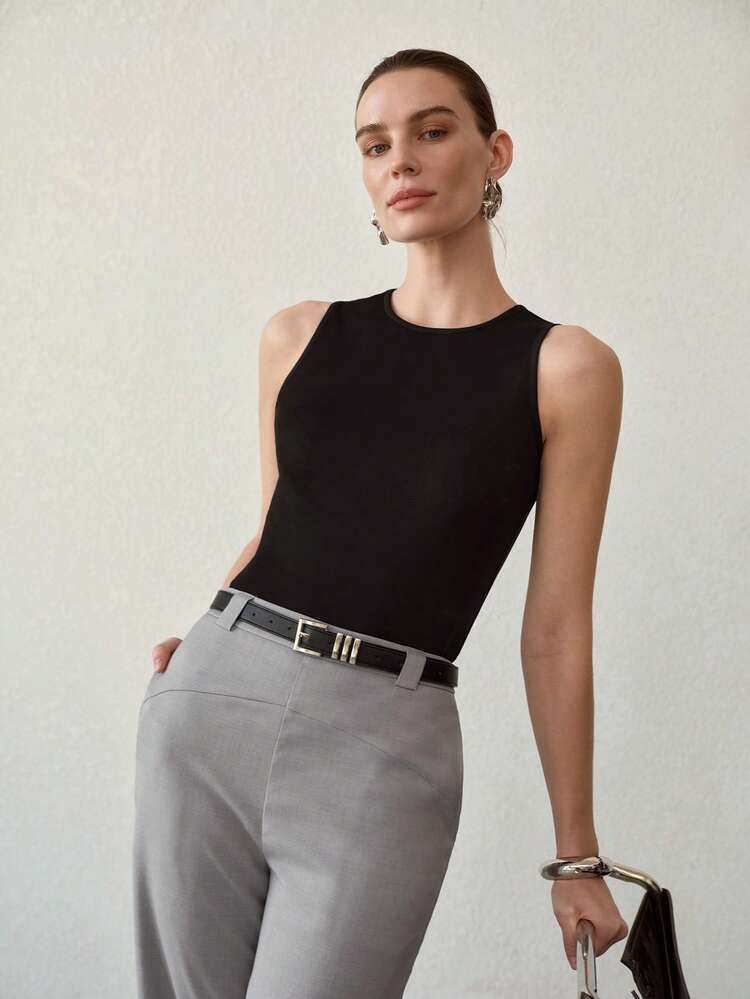 ROUND NECK SLIM FIT TANK TOP