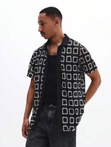 SUMWON 男士几何圆形图案短袖衬衫，夏季休闲款 - 黑色 - 查看 1
