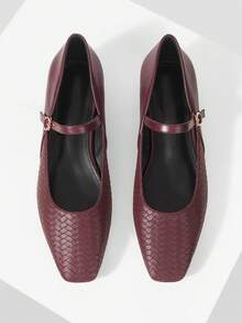 Mnmlis Women's Versatile Commuter Buckle Flat Shoes - Burgundy - View 2