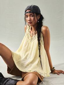 SoleilVie Women's Minimalist Patchwork Trim Camisole - Light Yellow - View 1