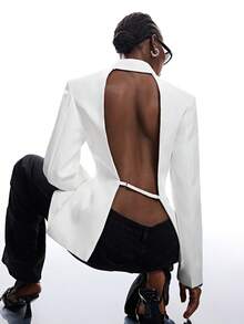 Aveloria Affinna White Backless Women's Blazer, High-End Wide Shoulder Silhouette, Metal Asymmetric Buckle Minimalist Deconstructed Style Women's Blazer - White - View 3
