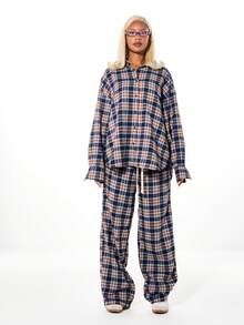 SUMWON WOMEN Women's Oversized Plaid Flannel Button Down Shirt With Long Sleeves And Collared Neckline For Casual Fall Winter Layering - Blue - View 3