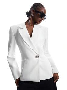 Aveloria Affinna White Backless Women's Blazer, High-End Wide Shoulder Silhouette, Metal Asymmetric Buckle Minimalist Deconstructed Style Women's Blazer - White - View 2