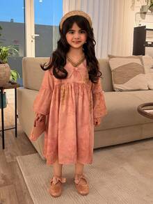 Dazy Kids Young Girl Floral Applique V-Neck Flare Sleeve Loose Dress - Pink - View 3