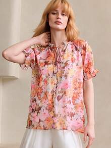 Arave 女士雪纺花卉数码印花面料V领荷叶边短花瓣袖纽扣休闲上衣 - 粉色 - 查看 5