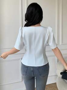 Celisse Blusa de moda con cuello en V profundo, doble botonadura y mangas abullonadas con volantes para mujer - Blanco - Ver 2