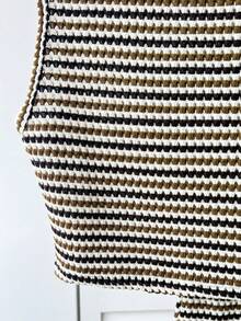 SHEIN Bộ đồ cho bé gái tuổi teen: Áo tank top không tay cổ tròn kẻ sọc và quần short, kiểu dáng rộng rãi, tối giản, thoải mái. - màu nâu - Xem 5