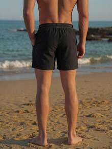 Manfinity EZcore Plusstorlekar Herr Enfärgade Strandshorts med Dragsko och Ficka i Midjan Herrshorts med Dragsko och Badshorts - Svart - Visa 3