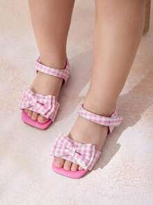 Cozy Pixies 一双女童粉白格子蝴蝶结夏季露趾凉鞋，适合日常穿着、夏季外出玩耍，搭配裙子时尚百搭，公主风方头凉鞋 - 粉色 - 查看 3