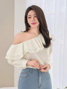 DAZY Blusa feminina elegante de cor sólida com babados nos ombros, ideal para primavera/verão. - Branco - Ver 7