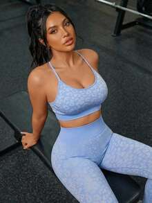 Innovista 高腰无缝瑜伽套装，含可拆卸加垫运动文胸、弹力运动上衣和提臀紧身裤，舒适无缝，适合健身穿着。女士健身套装，提臀紧身裤，女士运动服，女士健身套装，运动紧身裤，女士健身服，提臀V字背紧身裤。 - 紫色 - 查看 7