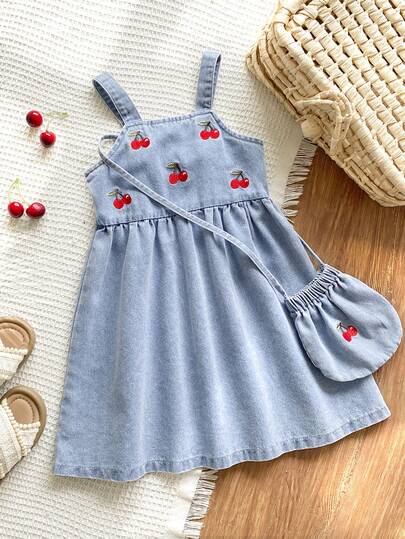 Young Girls Denim Dresses, Light Wash Casual Loose Strap Denim Dress With Ruched Waist And Strawberry Embroidery. Made Of Lightweight Soft Cotton Denim, A Must-Have For Fashionable Girls. Suitable For Spring/Summer Wear, Casual, OOTD, Outing, Party. 2026 Summer New Arrival