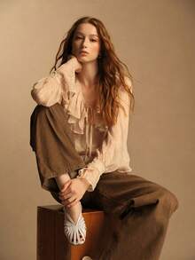 Rosivie 女士方头平底金色PU休闲凉鞋，时尚舒适，适合日常和海滩穿着 - 米白色 - 查看 2