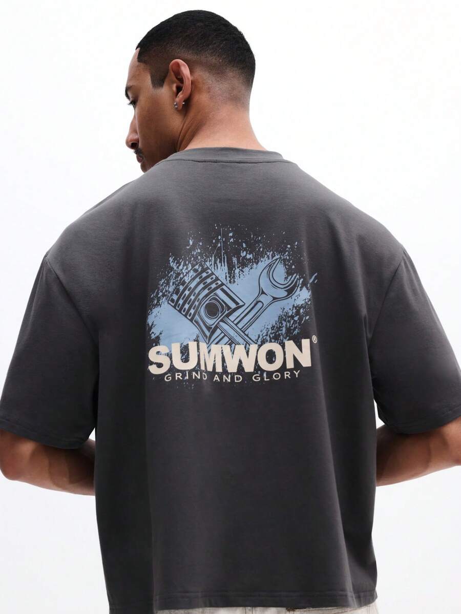 SUMWON Men's Charcoal Grey Box Fit Graphic T-Shirt With Full Back Piston Print And Text - Grey - View 1