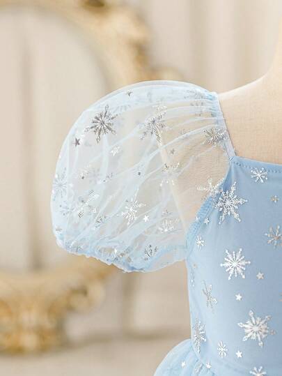SHEIN Glamorique Kids Young Girl Snowflake Foil Petal Sleeve Mini Dress