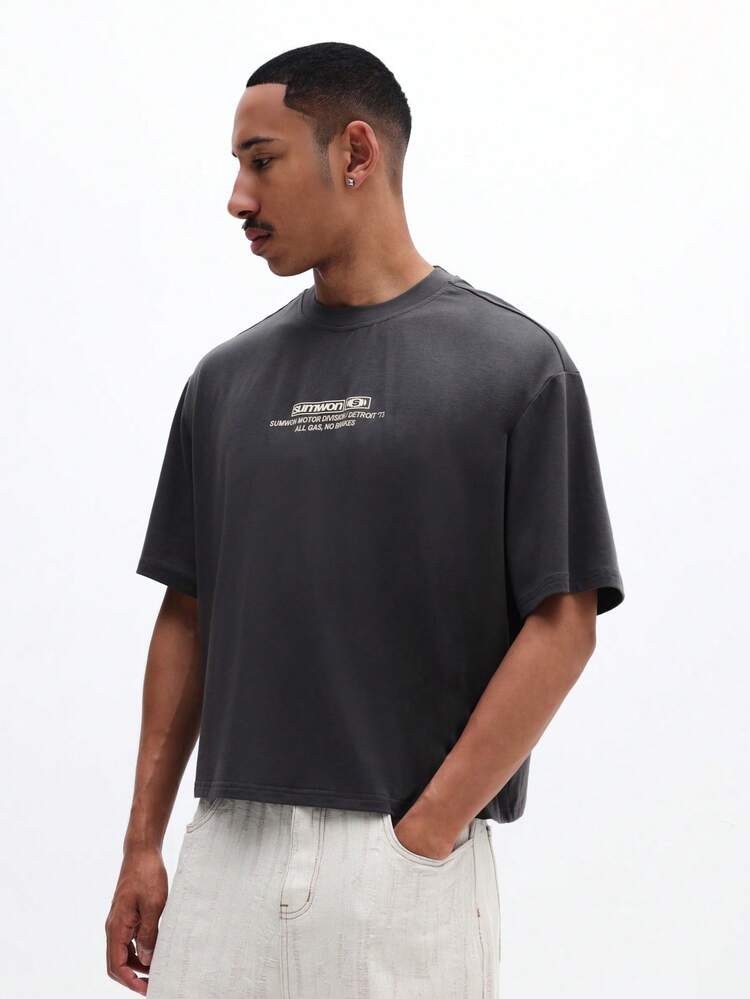 Herren Anthrazit Box Fit Grafik T-Shirt mit großem Kolben-Aufdruck und Text auf der Rückseite