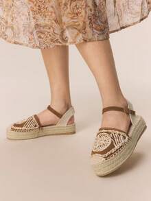 Styleloop Women's Vacation Casual Sequin Embroidered Platform Loafers - Brown - View 3