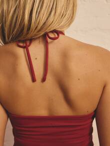 Aralina 休闲运动女式两件套露背吊带背心和超短运动短裤健身锻炼两件套 - 酒紅色 - 查看 8