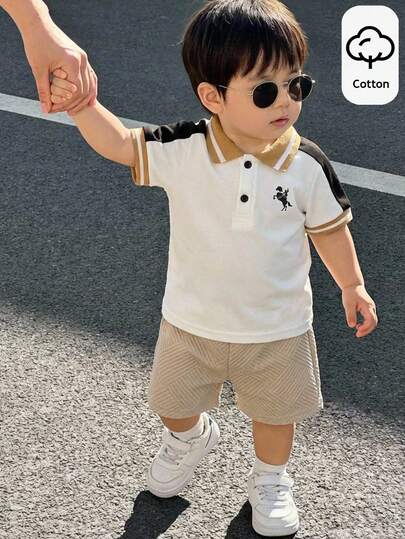 两件套男宝宝夏季休闲学院风可爱拼接polo衫和短裤套装，适合生日派对、晚宴、演出、婚礼、迎婴派对、满月庆祝和周岁生日等场合。