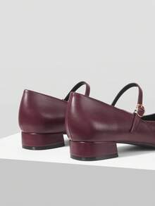 Mnmlis Women's Versatile Commuter Buckle Flat Shoes - Burgundy - View 5