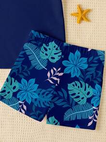 SHEIN 青少年男孩休闲度假风格，冲浪和滑板图案，棕榈树印花圆领短袖衬衫和短裤泳装套装，适合夏季 - 彩色 - 查看 4