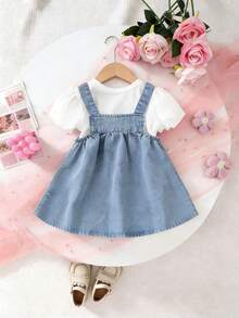 SHEIN Playful Pals Đầm denim dáng rộng thoải mái in hoa cho bé gái, màu be, tay ngắn, chất liệu cotton mềm mại nhẹ, là món đồ không thể thiếu cho các bé gái sành điệu, phù hợp mặc vào mùa xuân/hè, dạo phố, đi mua sắm, dã ngoại, mẫu mới mùa thu 2023. - Nhiều màu - Xem 2