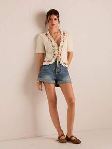 Easelle 女士度假系带泡泡袖刺绣休闲衬衫花朵刺绣夏季海滩度假杏色 - 杏色 - 查看 2