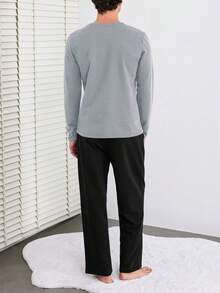 SHEIN Cottnline Men Slogan Graphic PJ Set - Multicolor - View 2