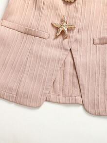 SHEIN Conjunto de chaleco sin mangas de unicolor y pantalones rectos para niña preadolescente, con decoración de metal, estrella de mar y concha, para uso casual, viajes y transporte, color albaricoque - Albaricoque - Ver 6