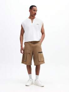 SUMWON 男士无袖V领背心，饰有小椭圆形Logo，常规版型，夏季休闲白色运动背心 - 白色 - 查看 3