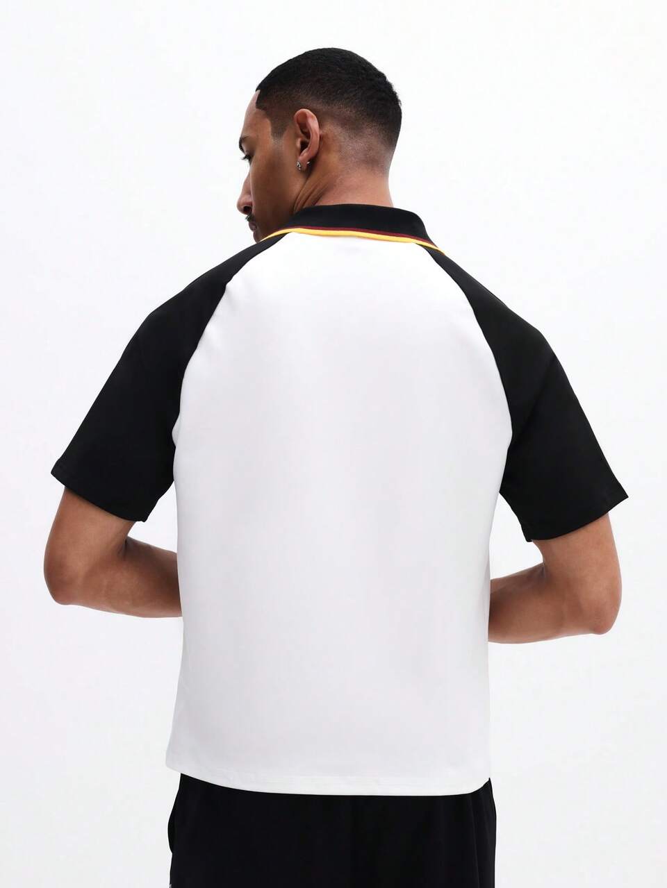 SUMWON Polo slim fit décontracté à manches courtes avec col et logo sur la poitrine, pour un port quotidien l'été. Maillot de sport à la mode pour la Coupe du monde 2026