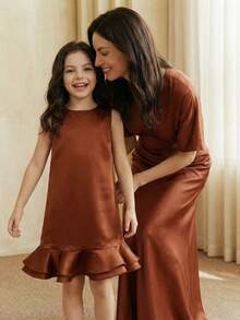 SHEIN Young Girl Plain Round Neck Ruffle Hem Casual Vacation Everyday Dress - Mocha Brown - View 1