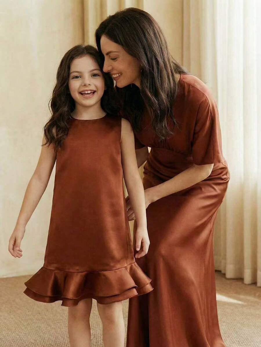 SHEIN Young Girl Plain Round Neck Ruffle Hem Casual Vacation Everyday Dress - Mocha Brown - View 1