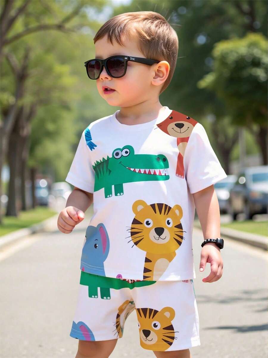 SHEIN Playful Pals 1 套婴幼儿卡通印花服装，全印花老虎、鳄鱼等可爱动物图案，短袖上衣和短裤套装，轻便日常穿着，适合春夏季 - 彩色 - 查看 1