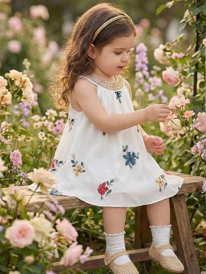 SHEIN 女婴无袖刺绣花卉连衣裙，甜美风格，适合节日、聚会等场合，打造优雅小公主造型