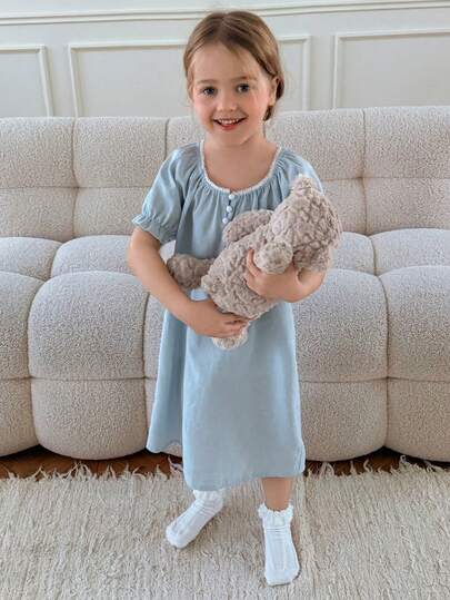 DAZY Young Girl Round Neck Button Pleated Casual Nightgown