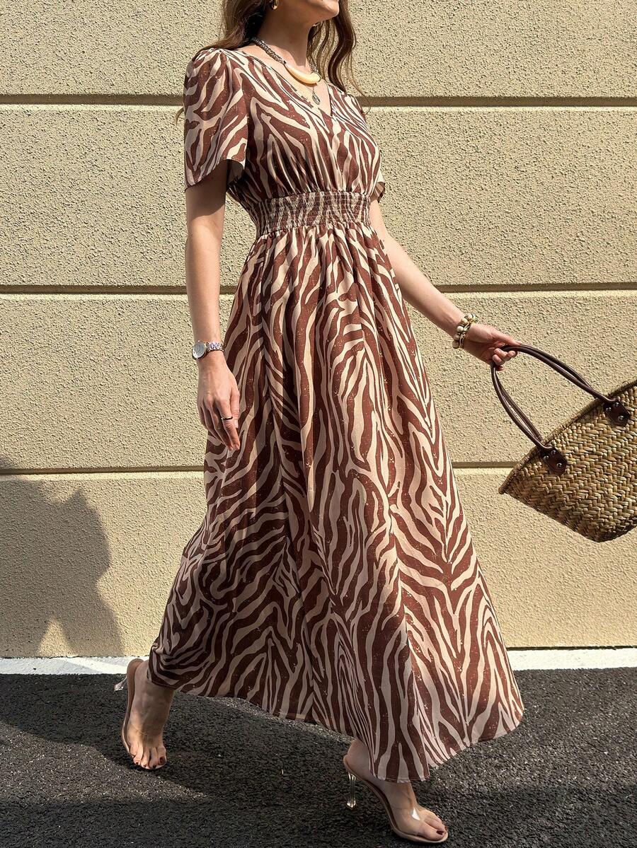 Solivie 女士斑马纹褶皱花瓣袖腰带中长连衣裙 - 棕色 - 查看 1