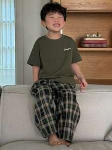 Dazy Kids 年轻男孩字母印花短袖 T 恤和格子裤睡衣套装 - 綠色 - 查看 4