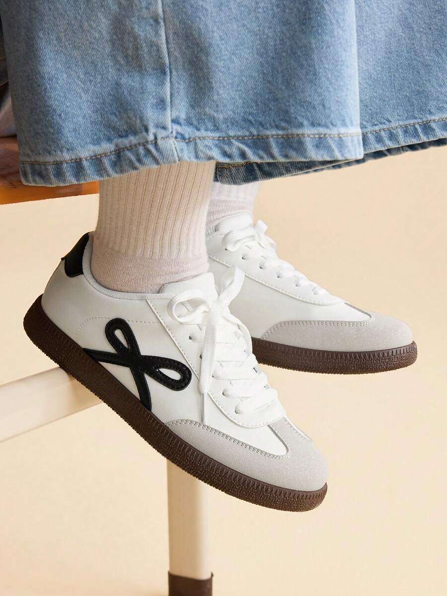 CUCCOO EASI 女士时尚百搭休闲平底鞋 - 白黑6 - 查看 1