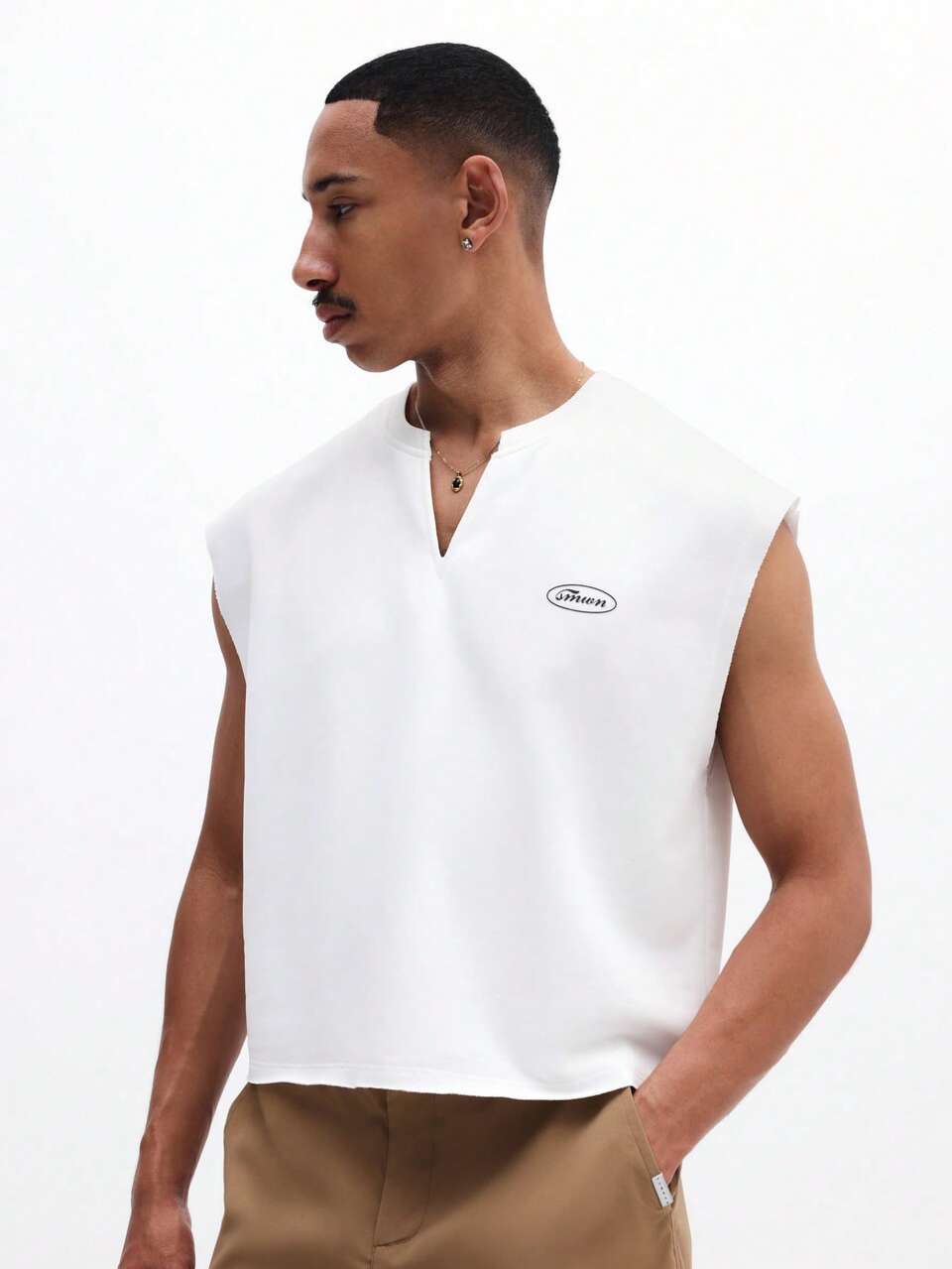Men's Sleeveless V-Neck Tank Top With Small Oval Logo Regular Fit Summer Casual White Muscle Tee