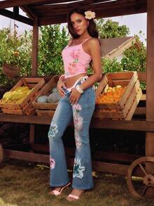 ROMWE Island Girl Tropical Beaded Embroidery Low Waist Skinny Flare Jeans - Light Wash - View 6