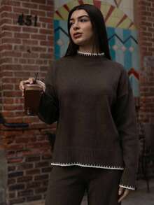 Andrea Bello Set Sweater Rajut Wanita 2 Potong dengan Trim Kontras, Leher Bulat, Bahu Jatuh, Lengan Panjang, dan Belahan di Bagian Bawah - Chocolate Brown - View 3