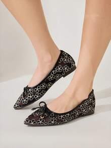 CUCCOO CHICEST Zapatos de ballet con punta puntiaguda, malla transpirable y lazo. Zapatos elegantes y versátiles de color negro con diseño slip-on para dama. - Negro - Ver 5