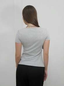 Duda Rubert Women's Gothic Floral Print Rhinestone V-Neck Short Sleeve Fitted Tee, Punk Style V-Neck Retro T-Shirt - Grey - View 4