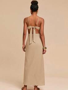 Travachic 度假休闲花瓣露背吊带连衣裙，立体花朵，度假风，女士度假装扮，女士度假套装，海滩度假装扮，女士夏季套装，女士夏季连衣裙，女士连衣裙，夏季连衣裙 - 卡其色 - 查看 2