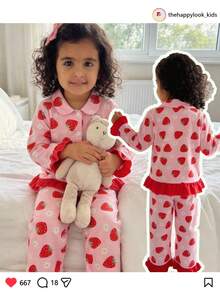 THE HAPPY LOOK Conjunto de 2 piezas de niña joven con cárdigan de cuello suave de punto con estampado de fresa y pantalones de cintura elástica - Rojo - Ver 1